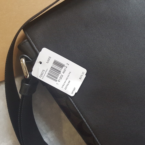 COACH CHARLES SMALL MESSENGER - Picture 3 of 6